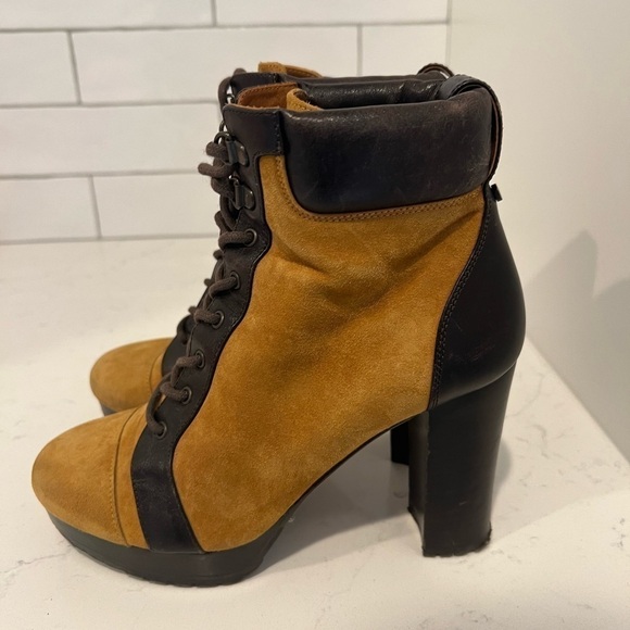 Veronica Beard Axel Lace Up Heeled Hiking Boot. Size 6 US / 36 EU. - Picture 11 of 13